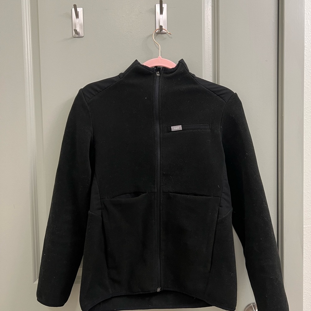 FIGS Black fleece Jacket